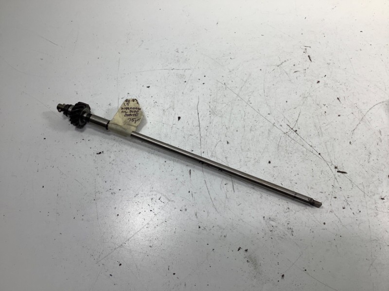 80-83 Honda Civic 1.5l Intermediary Oil Pump Drive Shaft & Gear Assembly OEM