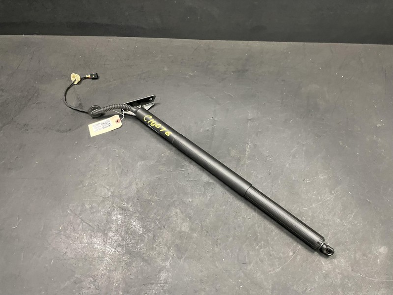 Rear Tailgate Left Power Lift Strut Motor 2021 Cadillac XT4 84738622 2019 - 2022