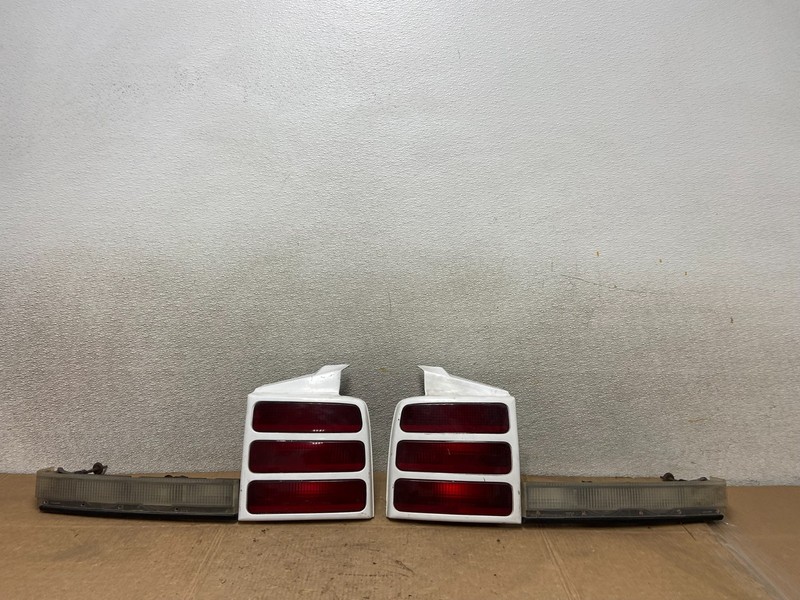1991-1996 Oldsmobile Cutlass Ciera Left+Right Side Tail Lights OEM Y6007 DW