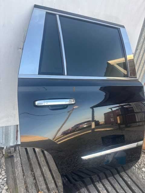 15 16 17 18 19 20 CADILLAC ESCALADE RIGHT REAR DOOR BS-454