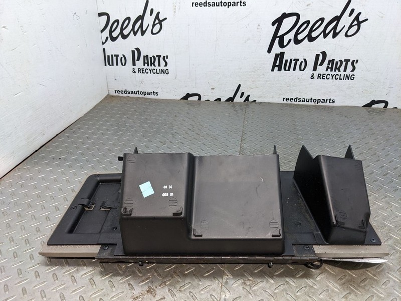 99-06 SILVERADO SIERRA Dash GLOVE BOX Storage Compartment Assembly 1161770