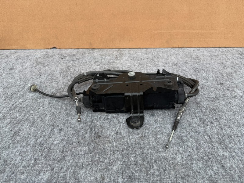 BMW F01 F02 F04 ALPINA B7 09-15 OEM REAR ELECTRIC E BRAKE ACTUATOR WITH CABLE