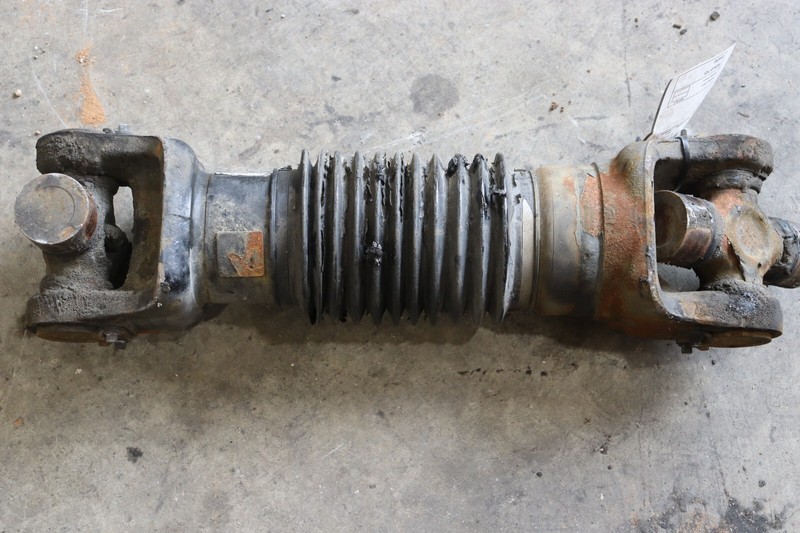 2013-2020 KENWORTH T680 PACCAR DANA DRIVESHAFT SHOCK COUPLE 170SC55008C OEM