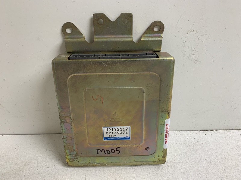 1994 Mitsubishi Mirage 1.5L Engine Computer Module Ecu Ecm Pcu Pcm MD192517