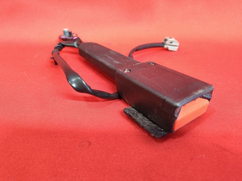 2014-2018 Durango / Grand Cherokee FRONT Left -or- Right Seat Belt Buckle Black