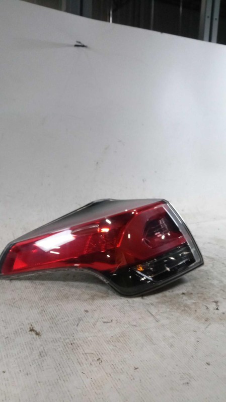 2017 Toyota RAV4 Left Tail Light Assembly Red OEM 272886 103K Miles