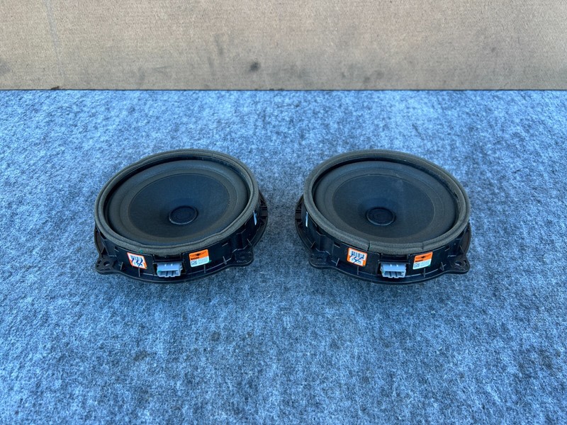 GENESIS G70 2019-2023 OEM FRONT LEFT RIGHT DOOR SPEAKERS LEXICON (PAIR) ASSEMBLY