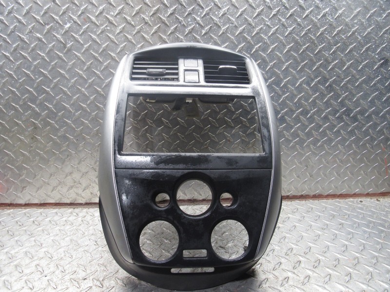 2017 NISSAN VERSARADIO CLMATE CENTER DASH BEZEL TRIM AIR VENTS 1.6L SDN