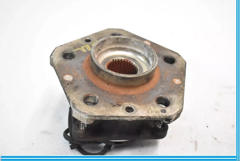 04-08 Maserati Quattroporte Rear Right Passenger Side Spindle Knuckle OEM