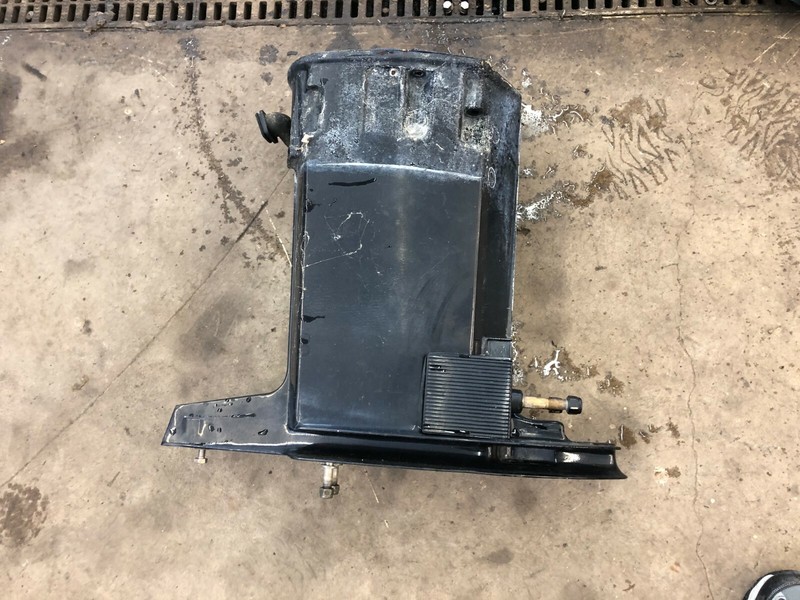 Mercury Outboard 150hp 20" Middle Section 8343A10 FRESHWATER!