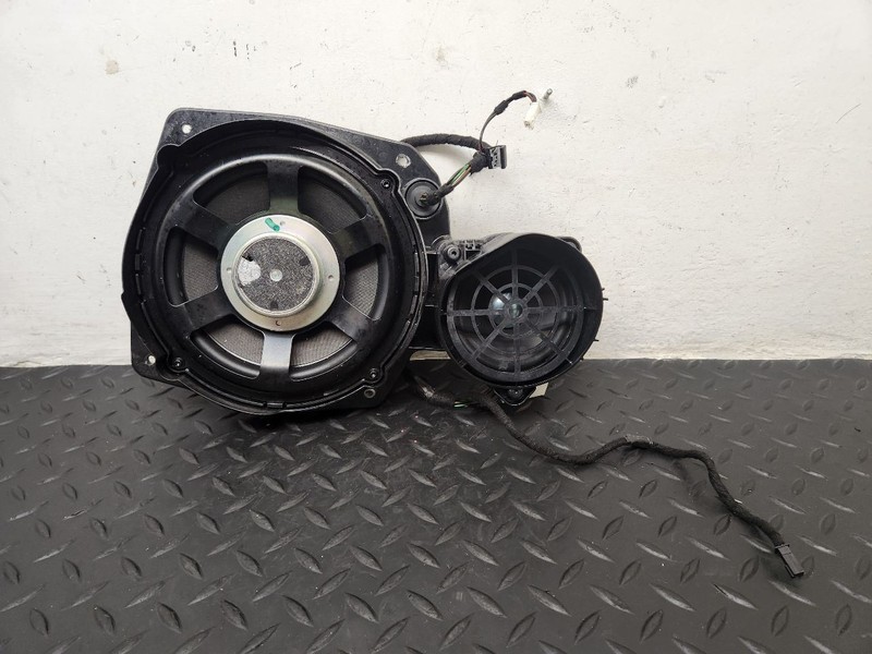 10-13 Mercedes-Benz S Class Front Right Door Speaker Assembly OEM 2218207802