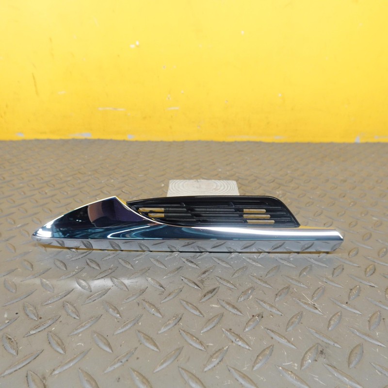 2018-2024 BUICK ENCLAVE FRONT RIGHT SIDE FENDER LOWER VENT TRIM MOLDING 84358903