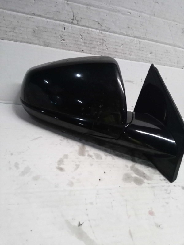 2013 Cadillac SRX Right Door Mirror Assembly Black Used OEM 67752 195K Miles
