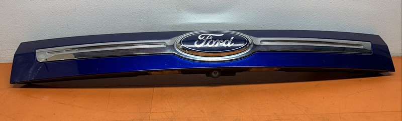 BT4378425A22BCW | 11-2014 Ford Edge Lift Gate Handle Trim Back Up Camera Panel