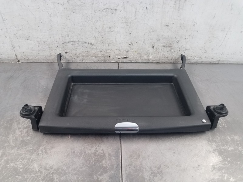 2013 Mercedes AMG E 63 Storage Tray / Comfort Box #2179 D5