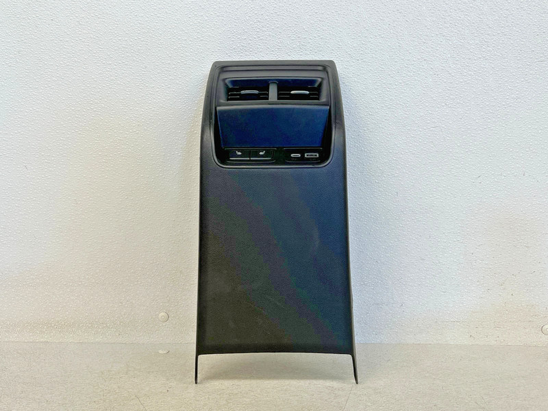 ⭐2019-2024 CADILLAC XT4 CENTER CONSOLE REAR AIR VENT PANEL TRIM W/SWITCH LOT2679
