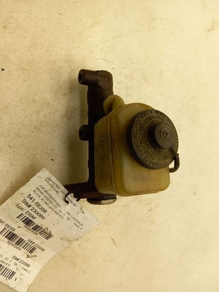 91-92 TOYOTA LANDCRUISER 4.0L 4WD AT BRAKE MASTER CYLINDER ASSEMBLY