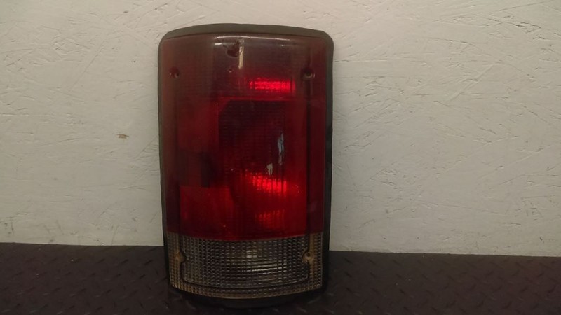 92-04 Ford E350SD Left Driver Tail Lamp Assembly OEM F2UZ-13405-A