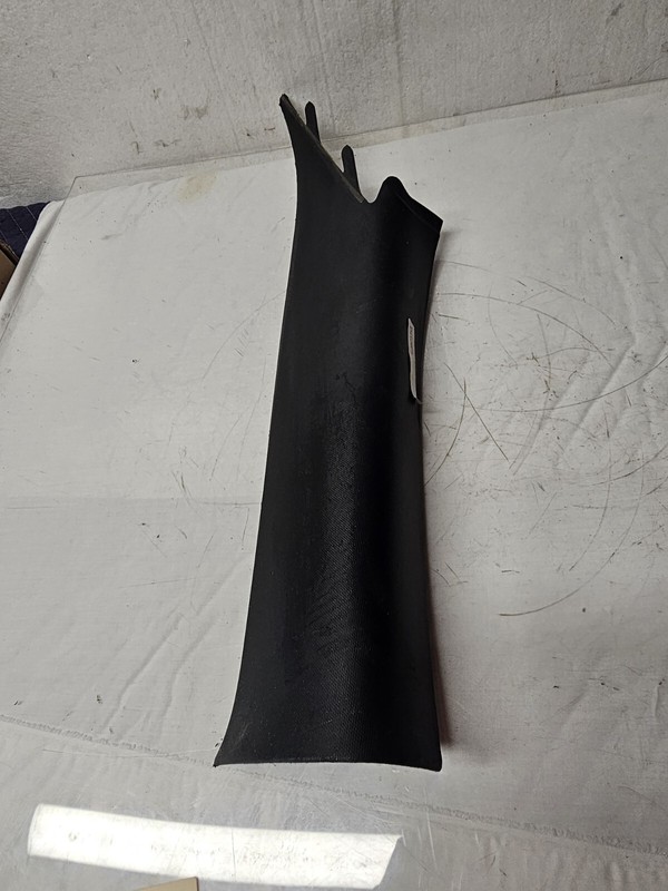 2010-2015 Chevrolet Camaro A PILLAR column trim front left, 23115738