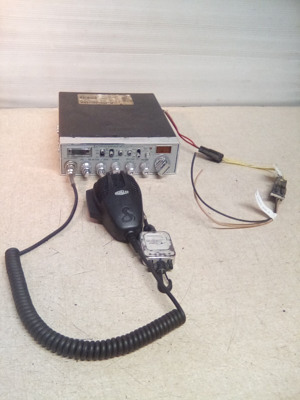 Cobra 29 WX NE ST Sound Tracker CB RadioPSOPP502282 W/ Microphone