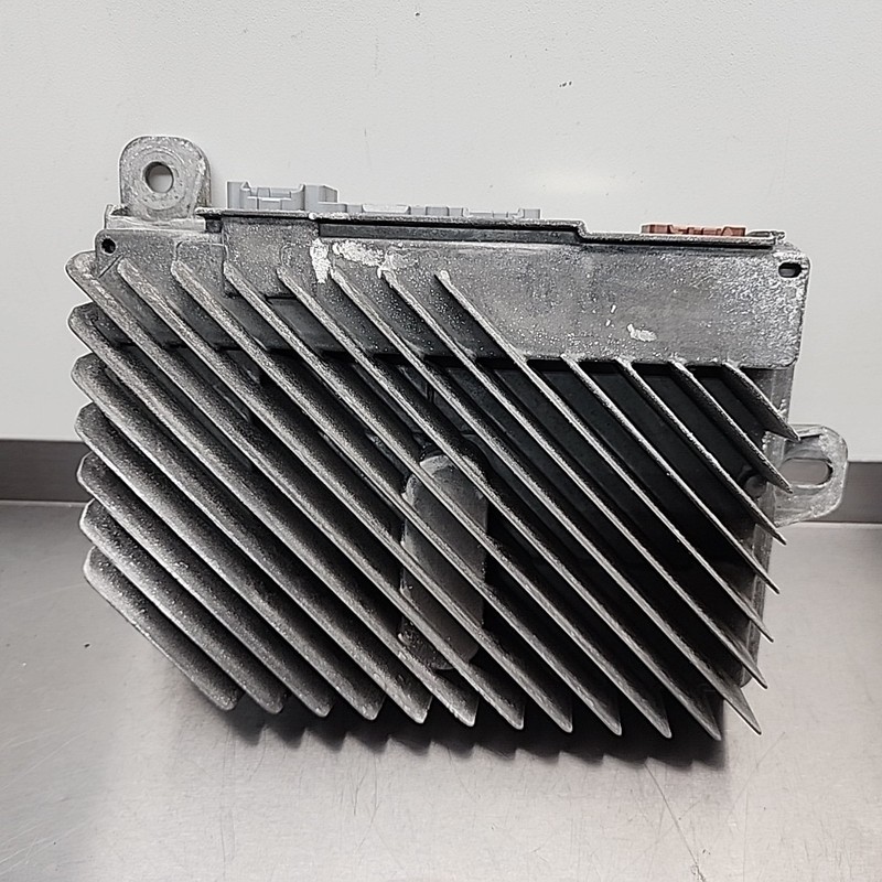 2013 - 2017 CADILLAC Sedan GM BOSE RADIO AUDIO SYSTEM AMP AMPLIFIER OEM 23447961