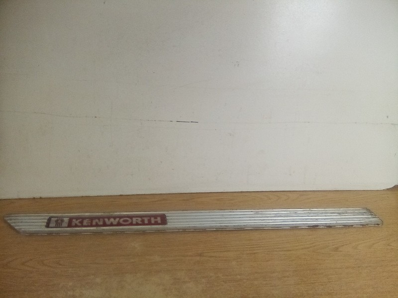 Kenworth T680 S60-1530R Right Passenger Door Sill Plate