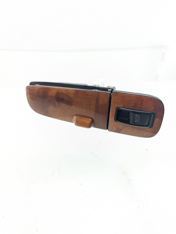 1995-2000 LEXUS LS400 Rear Right Window Switch W/ Ashtray Lighter OEM 5741050020