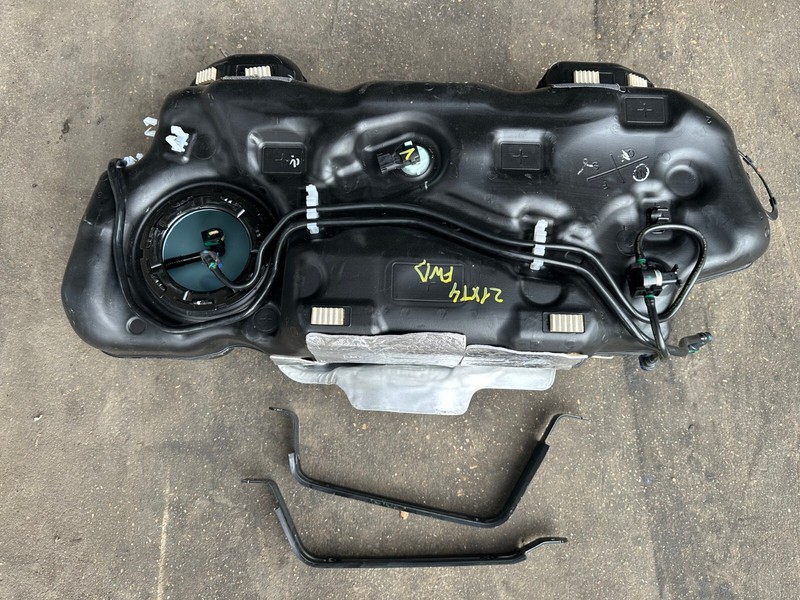19-23 Cadillac XT4 - FWD GASOLINE PLASTIC FUEL GAS TANK RESERVOIR OEM