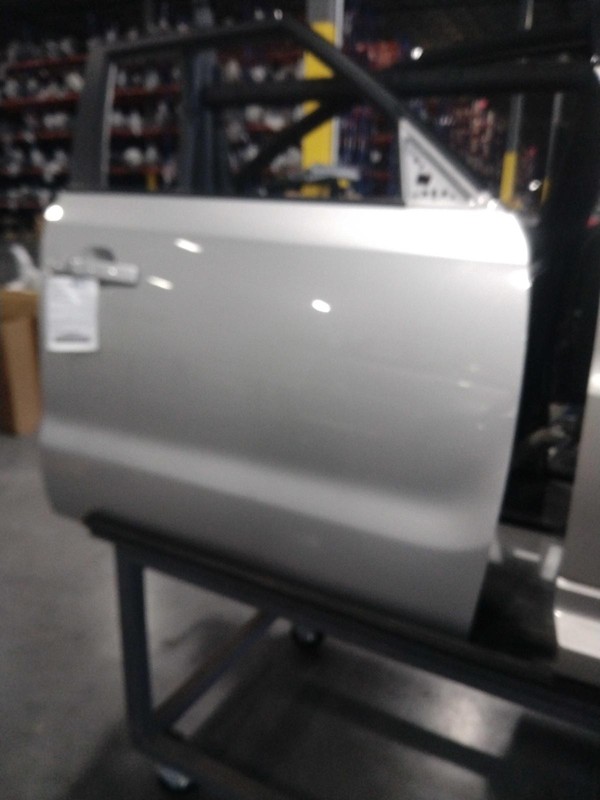 2016 KIA Soul Right Door Silver - Good Condition, 132k Miles, OEM Part