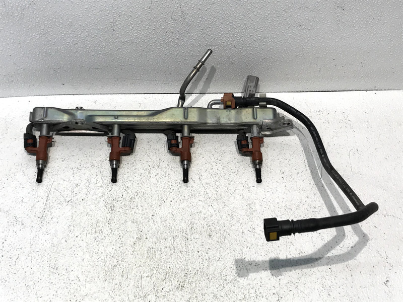 07-09 LEXUS LS460 UPPER ENGINE FUEL RAIL DELIVERY PIPE RIGHT W/ 4 INJECTOR OEM