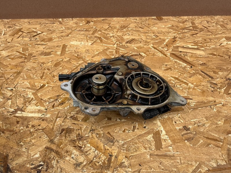 INFINITI Q50 Q60 2016-2024 OEM ENGINE VALVE TIMING SOLENOID ACTUATOR COVER 3.0T