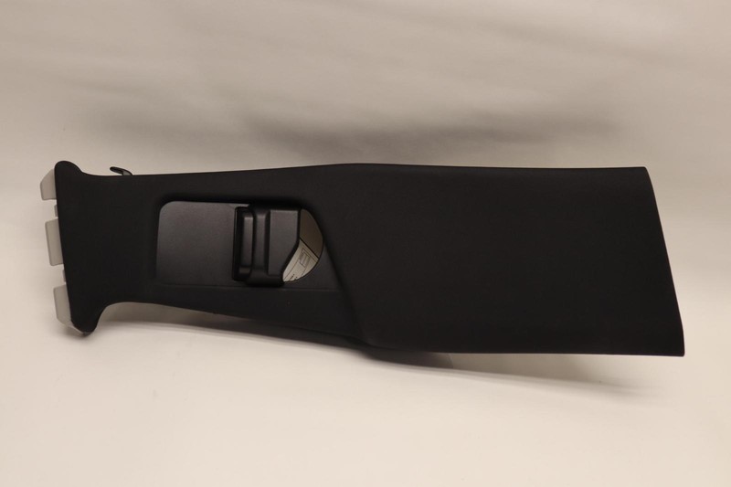 2013-2018 MERCEDES CLS550 W218 RIGHT SIDE CENTER UPPER B PILLAR TRIM COVER OEM