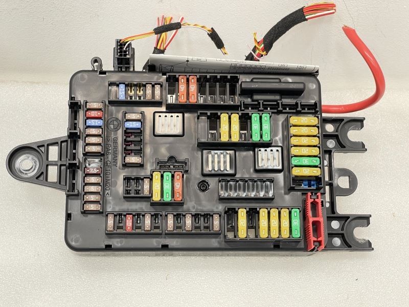2013-2018 BMW 328I CABIN FUSE BOX DECK LID MOUNTED 50186