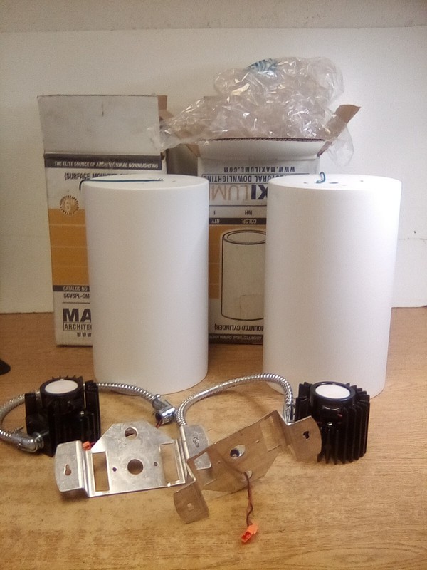 Lot Of 2 Maxilume SCV6PL-CM WH 6" Architectural Downlighting