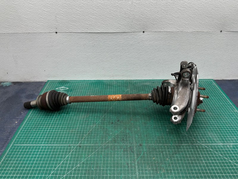 10-15 JAGUAR XF XK 5.0L RWD REAR RIGHT SIDE SPINDLE KNUCKLE W/ HUB OEM