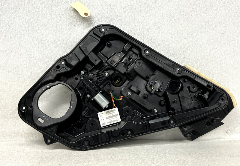 ⭐2017-2019 INFINITI QX30 REAR RIGHT PASS WINDOW REGULATOR & MOTOR OEM LOT2589