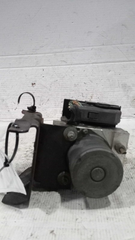 2006 Dodge Durango ABS Pump & Motor Assembly OEM 05160604AA 72K Miles