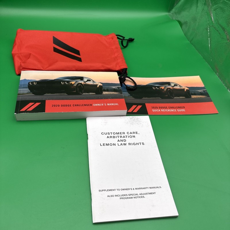 2020 DODGE CHALLENGER OWNERS MANUAL Quick Reference Guide With Cover Included