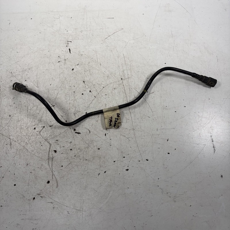 00-05 Honda S2000 Fuel Feed Hose Tube Line 17714-S2A-930 OEM
