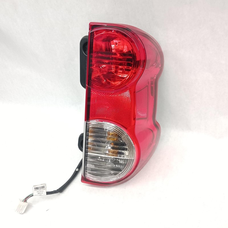 13-'21 NISSAN NV200 Right passenger Taillight OEM Grade A!