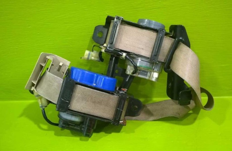 89 ACCORD CPE DRIVER LEFT FRONT SEAT BELT RETRACTOR OEM 3657-19