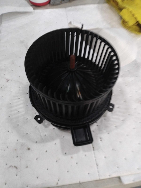 2018 Buick Enclave HVAC Blower Motor OEM Grey 102K Miles NJ25-22145-554775