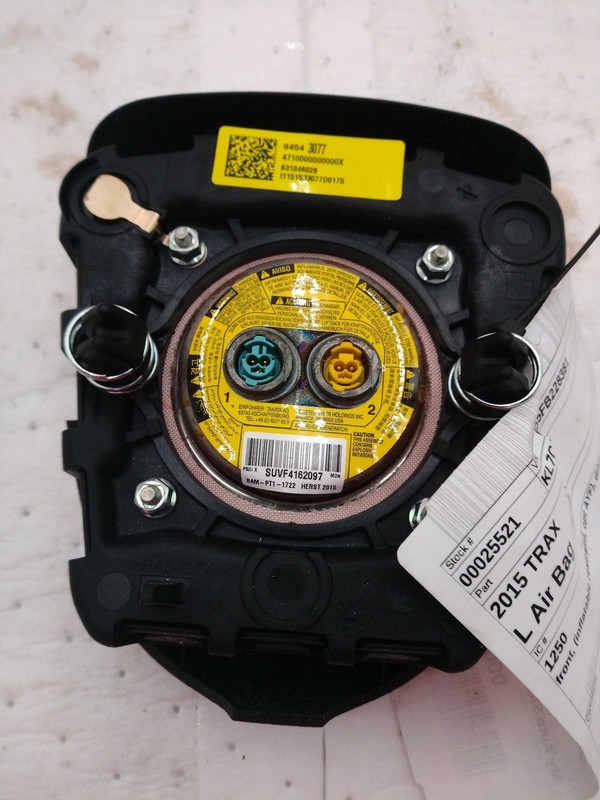 Used Steering Wheel Air Bag fits: 2015 Chevrolet Trax front inflatable restraint