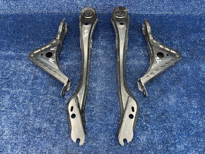 2016-2022 CHEVY CAMARO REAR SUSPENSION LEFT SIDE REARWARD BRACKET SUPPORT OEM
