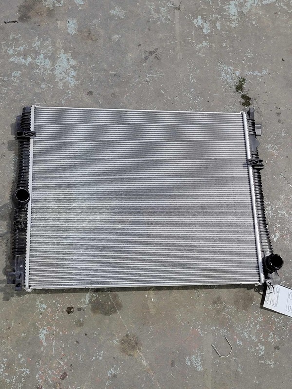 2019-2021 BMW 330I Front Radiator 2.0l Only 1000 Miles