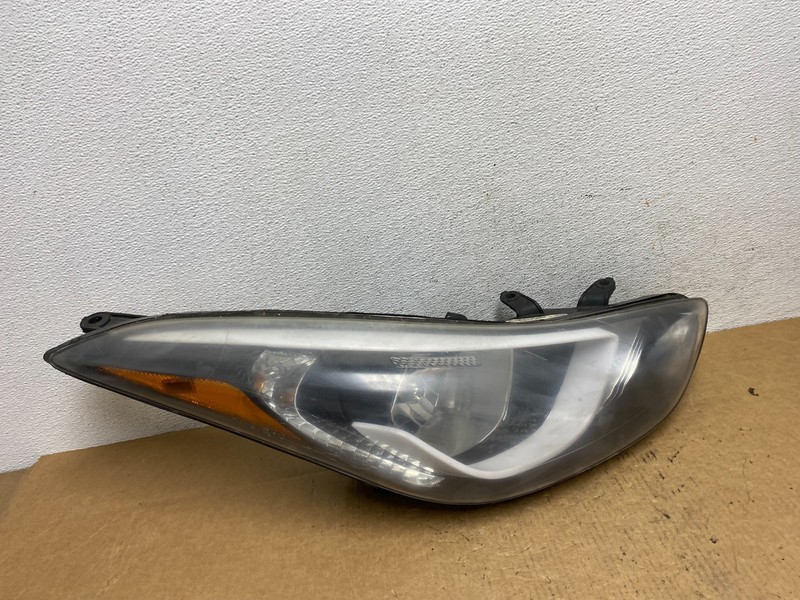 2014 2015 2016 Hyundai Elantra Right Passenger RH Side Headlight TYC AD4667 DW