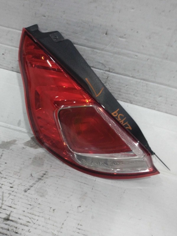 2015 Ford Fiesta Left Tail Light Assembly Grey 436915 Used 115K Miles