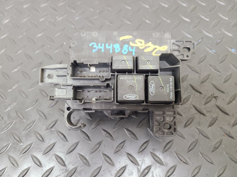 01-04 Ford Escape Interior Fuse Relay Box Assembly OEM 2L8Z-14A068-AA