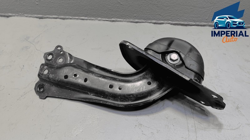 TOYOTA CAMRY 2018-2024 REAR DRIVER SIDE TRAILING CONTROL ARM W/ BRACKET OEM