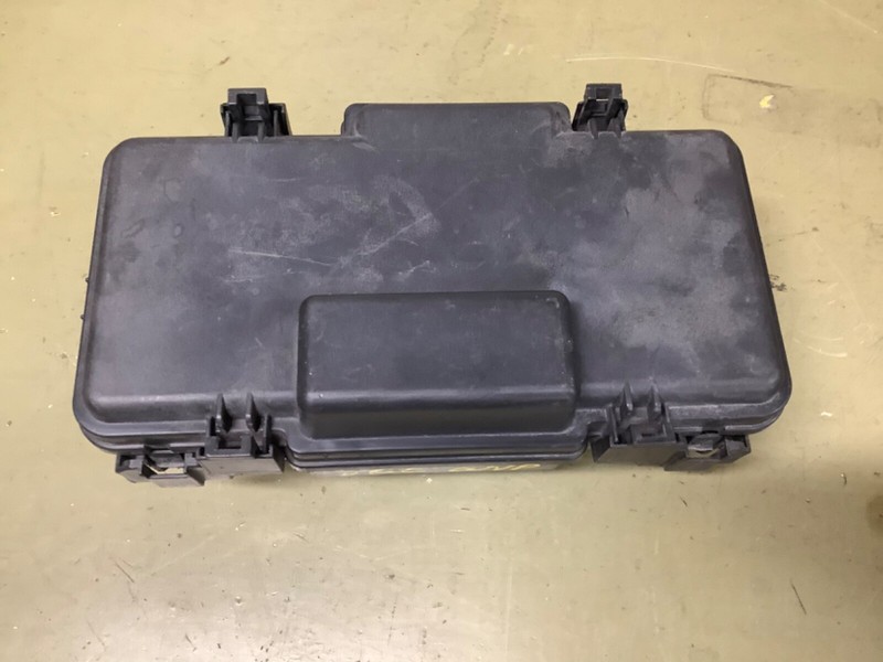 01-05 Civic 1.7Engine Compartment Fuse Box S5P-DO UsedOEM